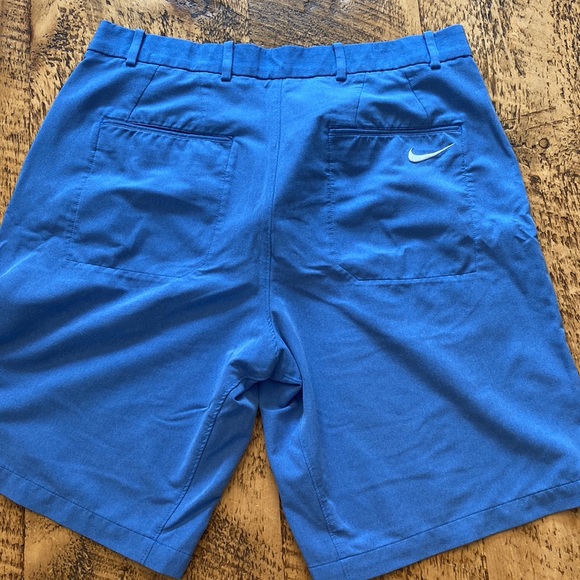 Mens Nike golf shorts - Picture 4 of 5